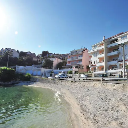 Cozy In Okrug Gornji Trogir