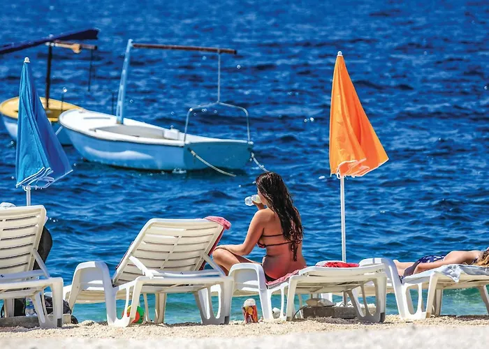 Cozy In Okrug Gornji Trogir