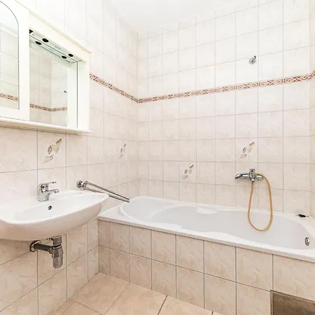 Cozy In Okrug Gornji Trogir